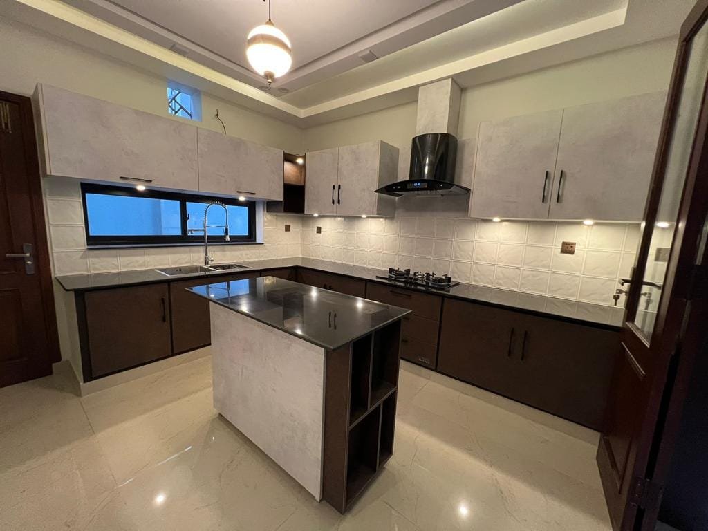 10 Marla House For Sale in Buch Villas Phase ii Multan