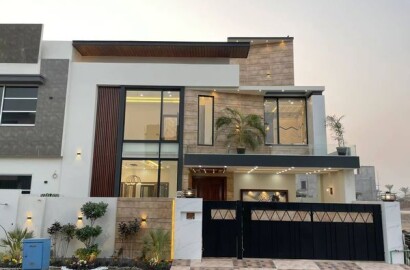 12 Marla Luxury Modern House For Sale Available in Royal Orchard Multan