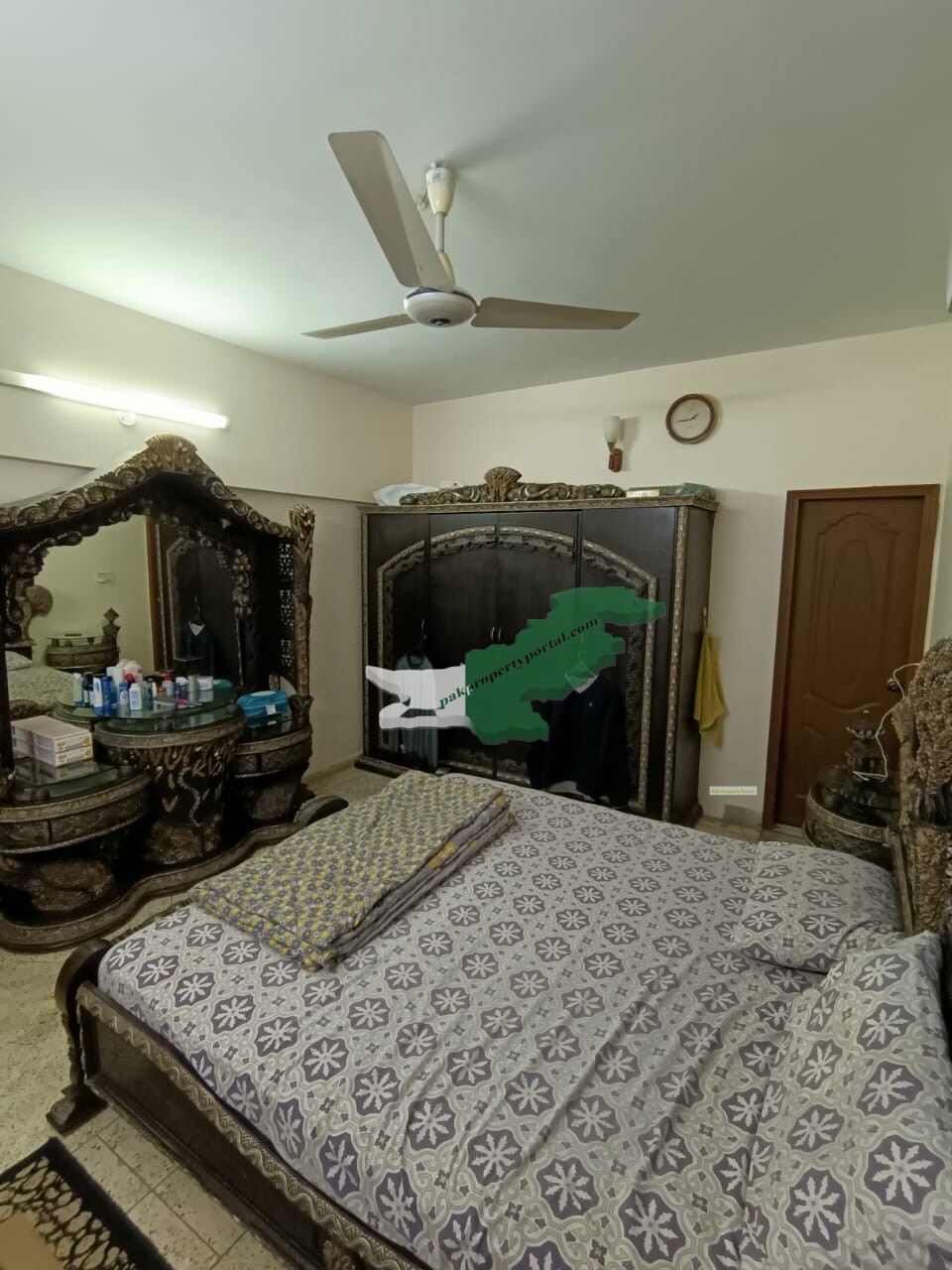 Flat For Sale in Bhadurabad Karachi
