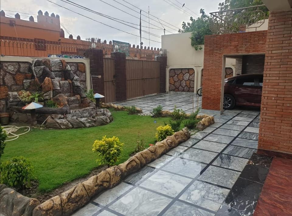 1 Kanal Double Story Cottage for sale in Near Sabza Zar Bosan Road Multan