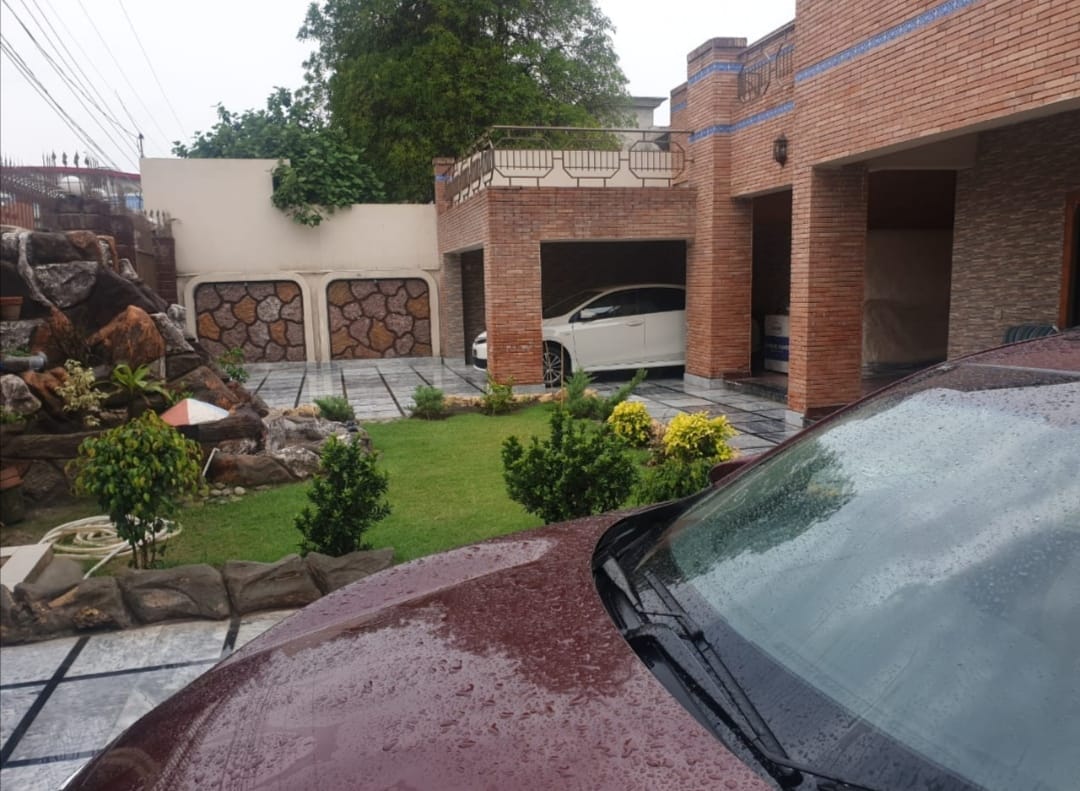 1 Kanal Double Story Cottage for sale in Near Sabza Zar Bosan Road Multan