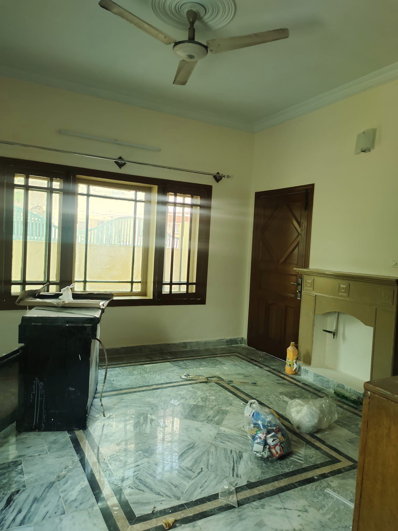 4 Marla Full house for rent in G-11 Islamabad
