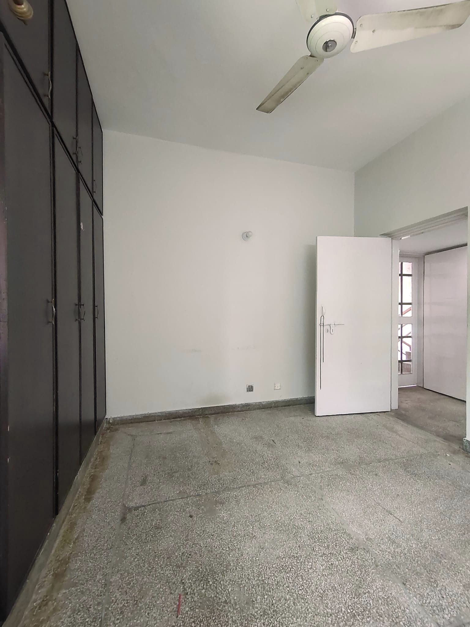 2bed Flat Available For Rent in G-11/4 Islamabad