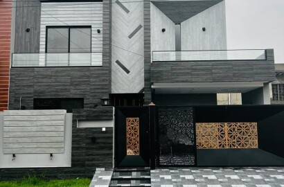 10 Marla modern house for sale in A block Central Park Housing scheme Ferozpur road Lahore