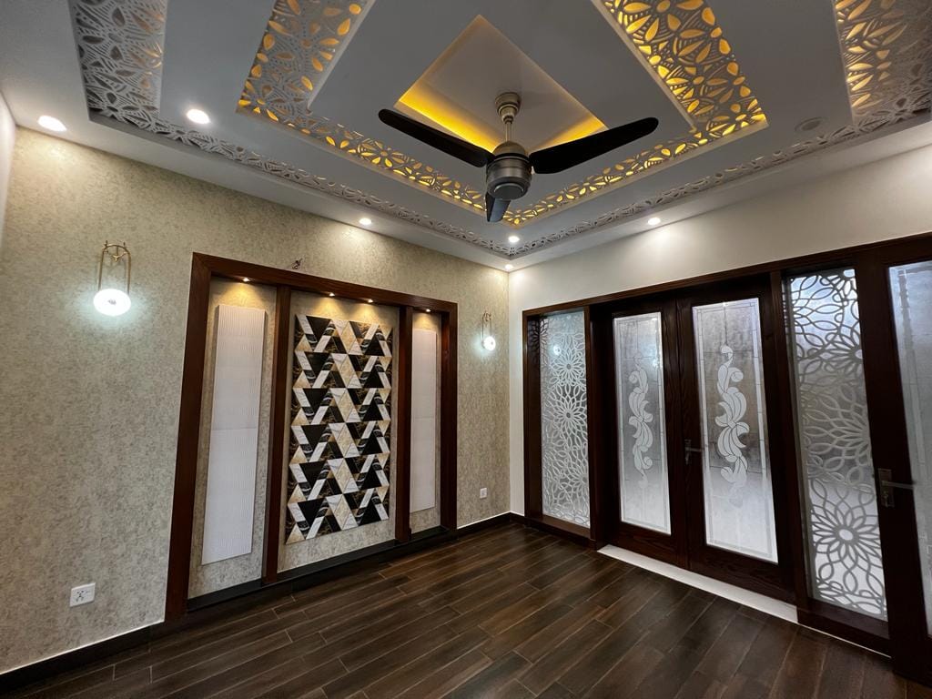 10 Marla modern house for sale in A block Central Park Housing scheme Ferozpur road Lahore