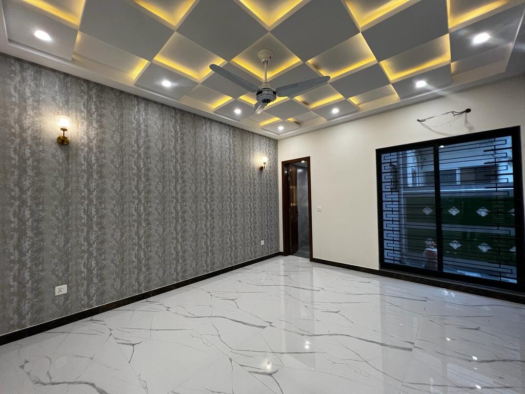 10 Marla modern house for sale in A block Central Park Housing scheme Ferozpur road Lahore