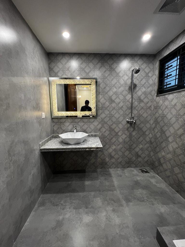 10 Marla modern house for sale in A block Central Park Housing scheme Ferozpur road Lahore