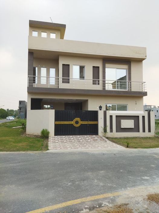 7 MARLA CORNER HOUSE FOR SALE In Central Park Housing Scheme Lahore