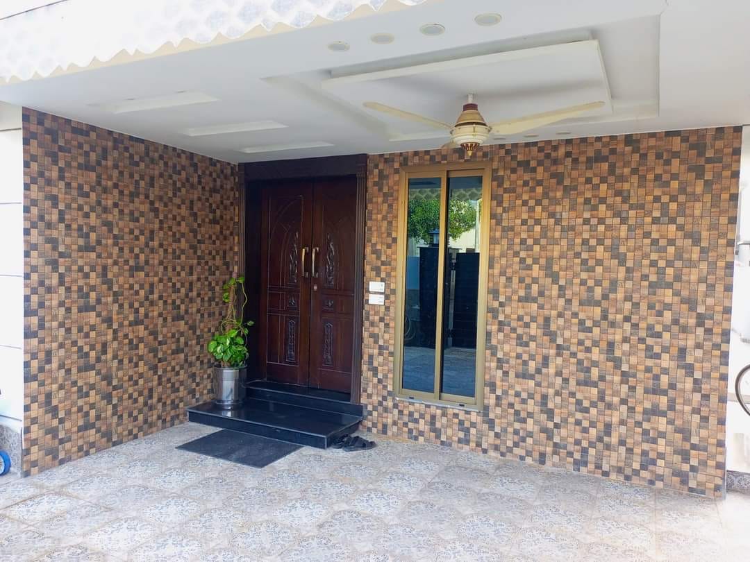 10 Marla Double story slightly used house  Sale in Central Block Bahria Orchard Lahore