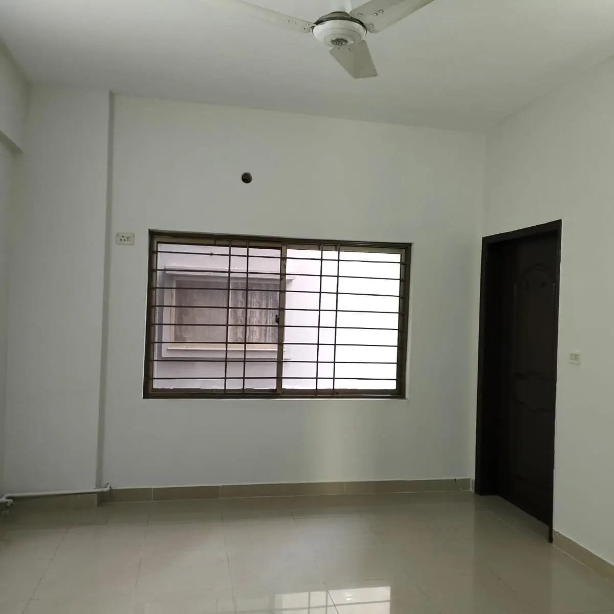 10 Marla Ground + 7Th Floor Building Flat for Sale in B Block Askari 11 Lahore
