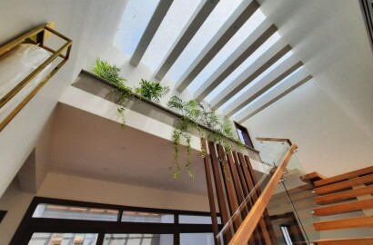 500 yards Brand New Bungalow For Sale in Phase 8 DHA Karachi