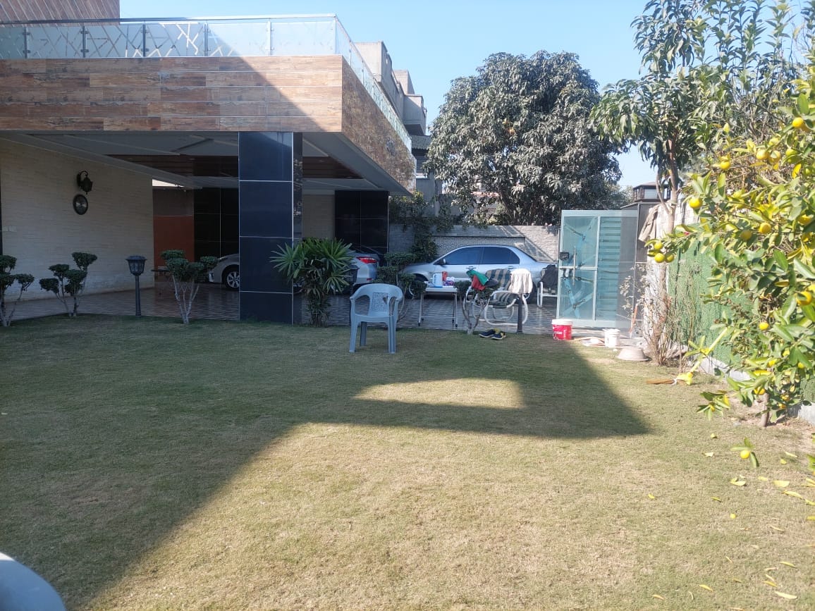 2 Kanal House for sale in Iqbal Avenue Phase 1 Lahore