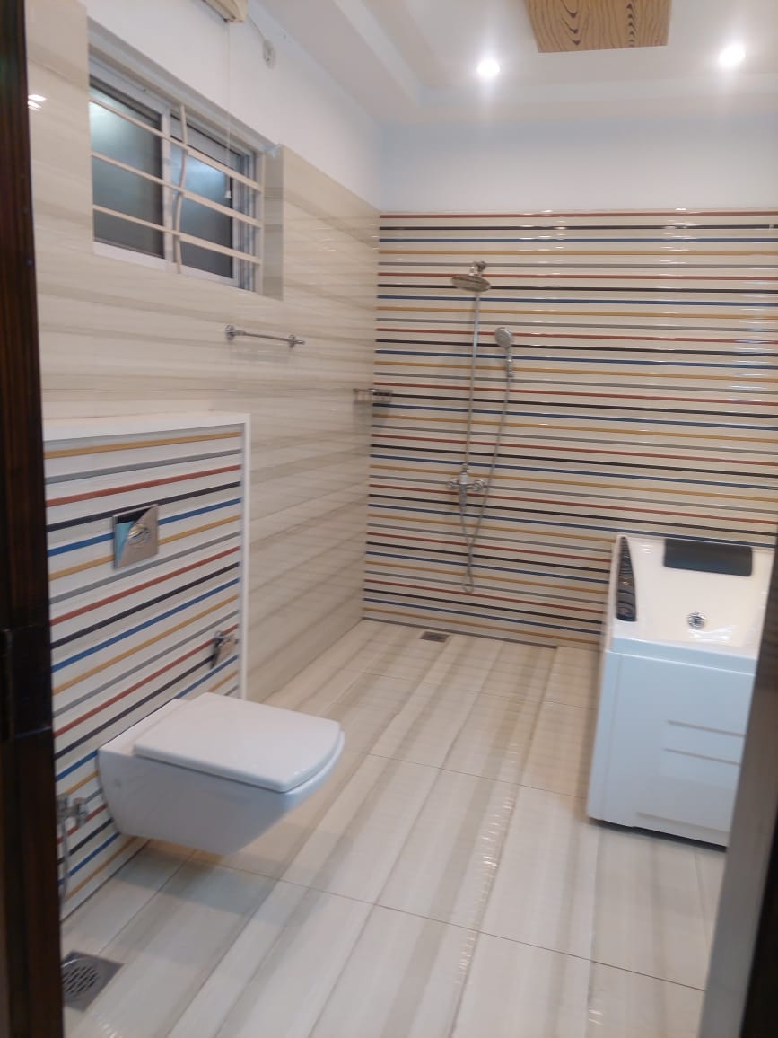 2 Kanal House for sale in Iqbal Avenue Phase 1 Lahore