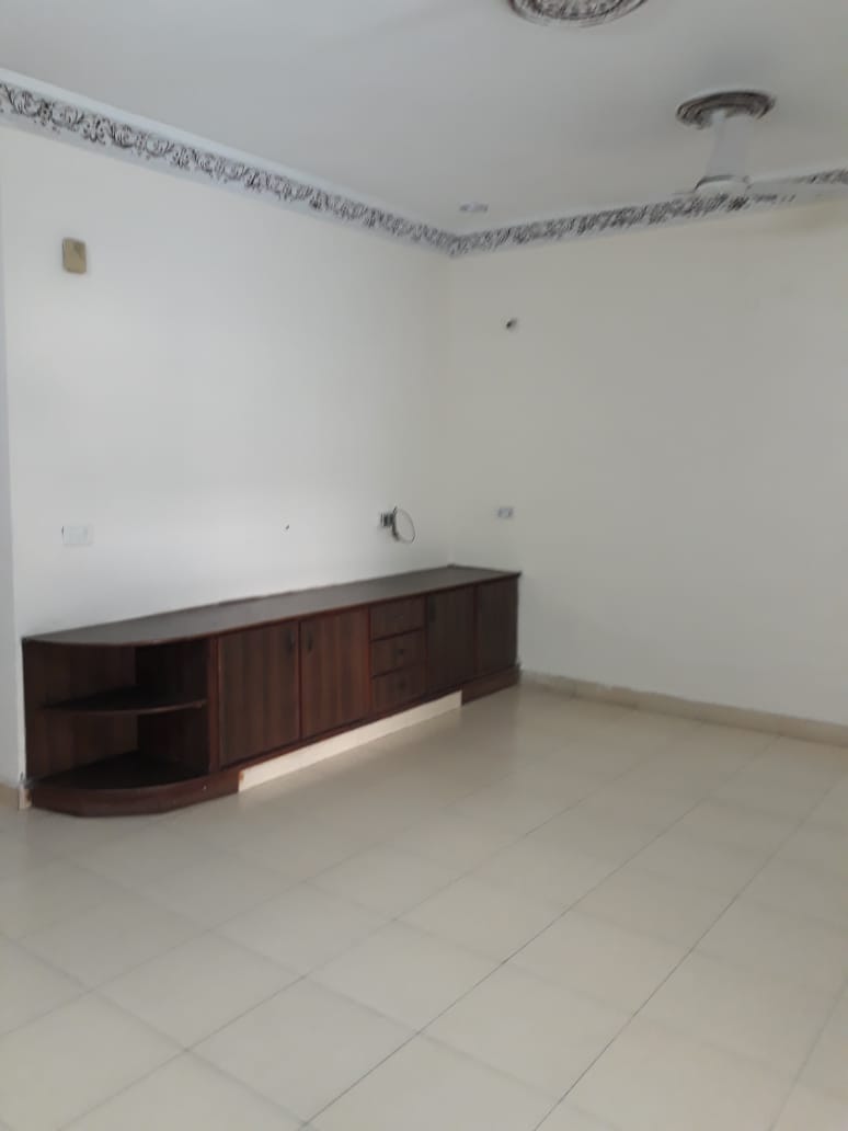 10 Marla Lower Portion Available For Rent in K3 Block Wapda Town Phase 1 Lahore