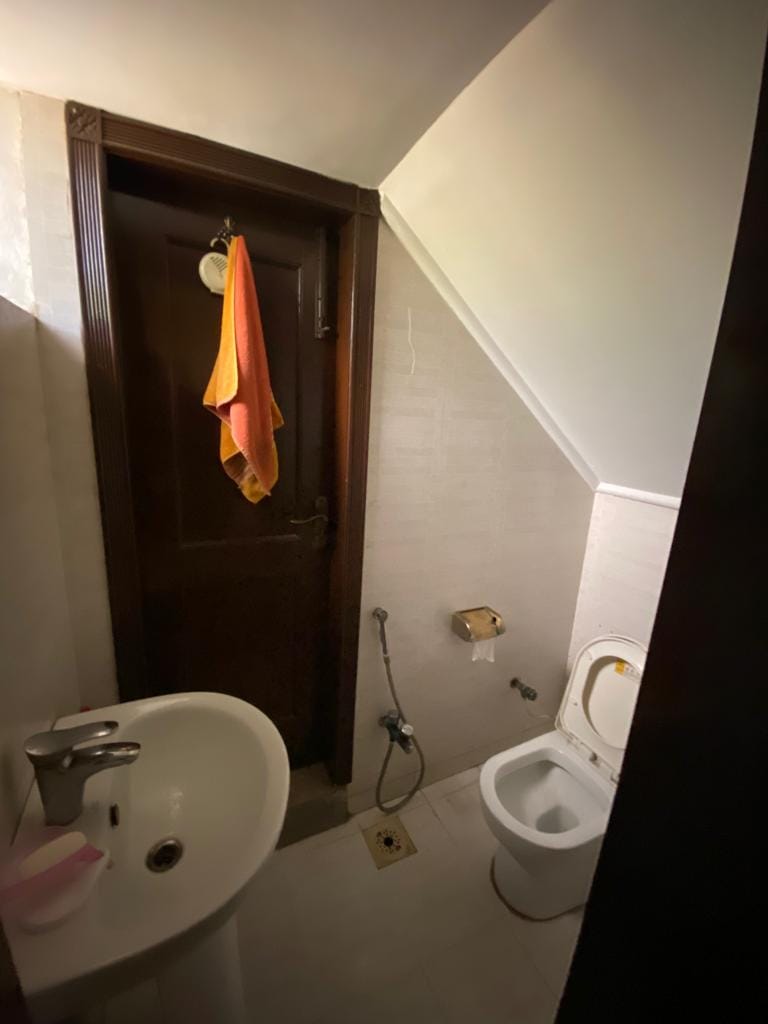 1 Kanal double-story house for sale 10 years used marble flooring in Wapda Town Phase 1 Lahore