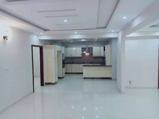 2 BED APARTMENT IS AVAILABLE FOR SALE in CAPITAL RESIDENCIA E-11/4