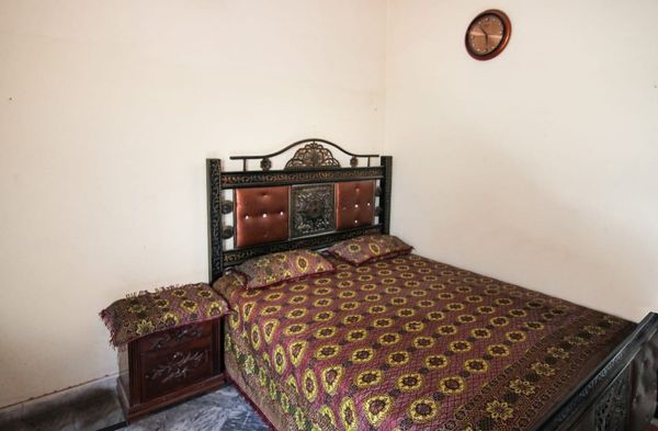 4 Marla used House for sale at Mehar Faiz colony Lahore