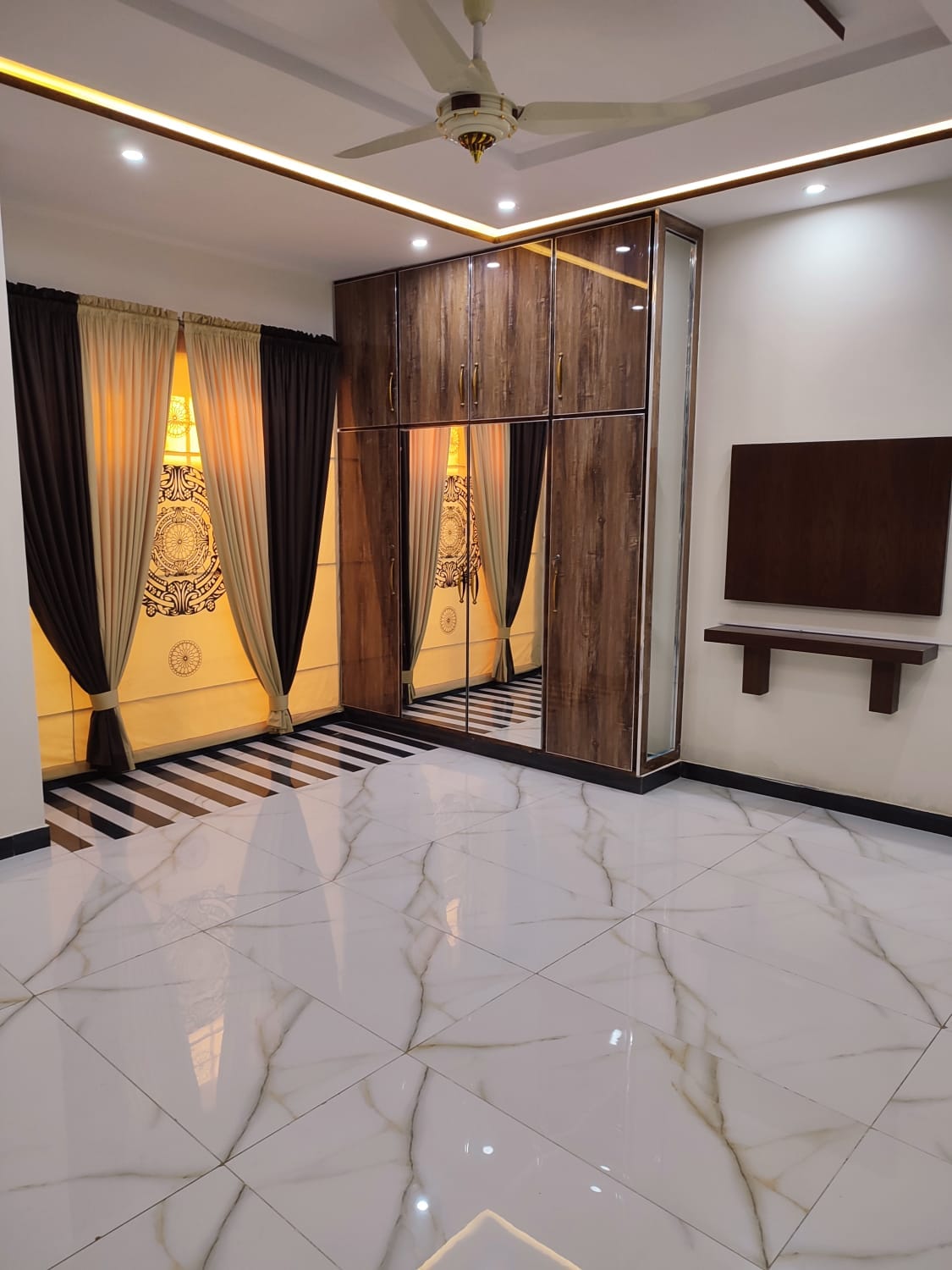 1 kanal Brand New Well Deserved House is Available For Sale in Wapda town Lahore