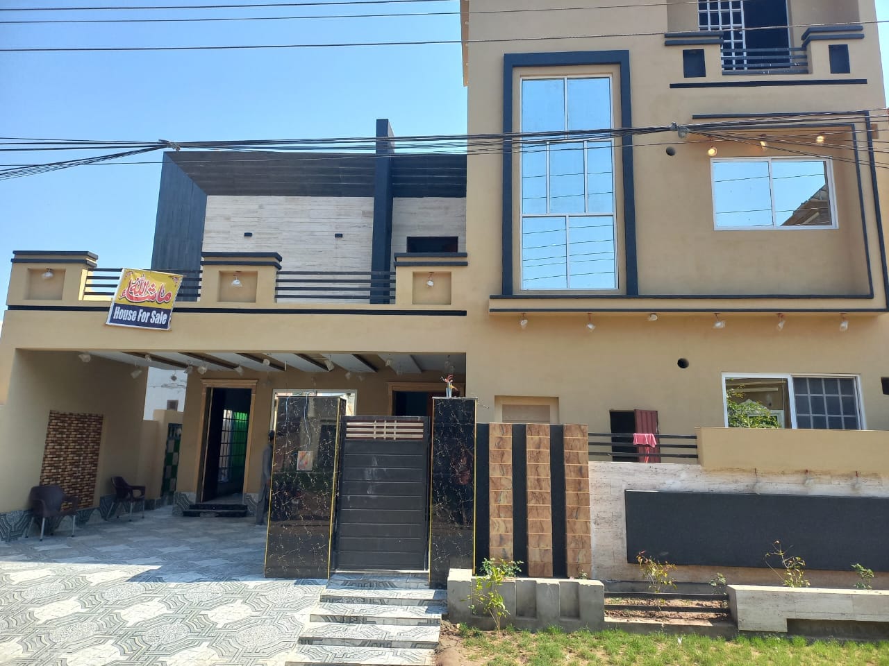 10 Marla bungalow Available For Sale in UET society Lahore