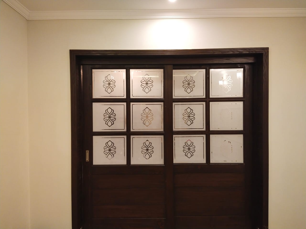 10 Marla corner bungalow Available For Sale in Nasheman e Iqbal phase 2 Lahore