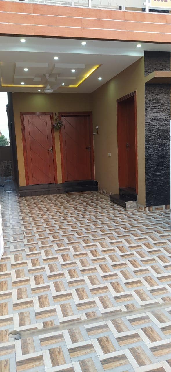 5 Marla slightly used House is Available For Sale in DHA Rahber phase 11 Lahore