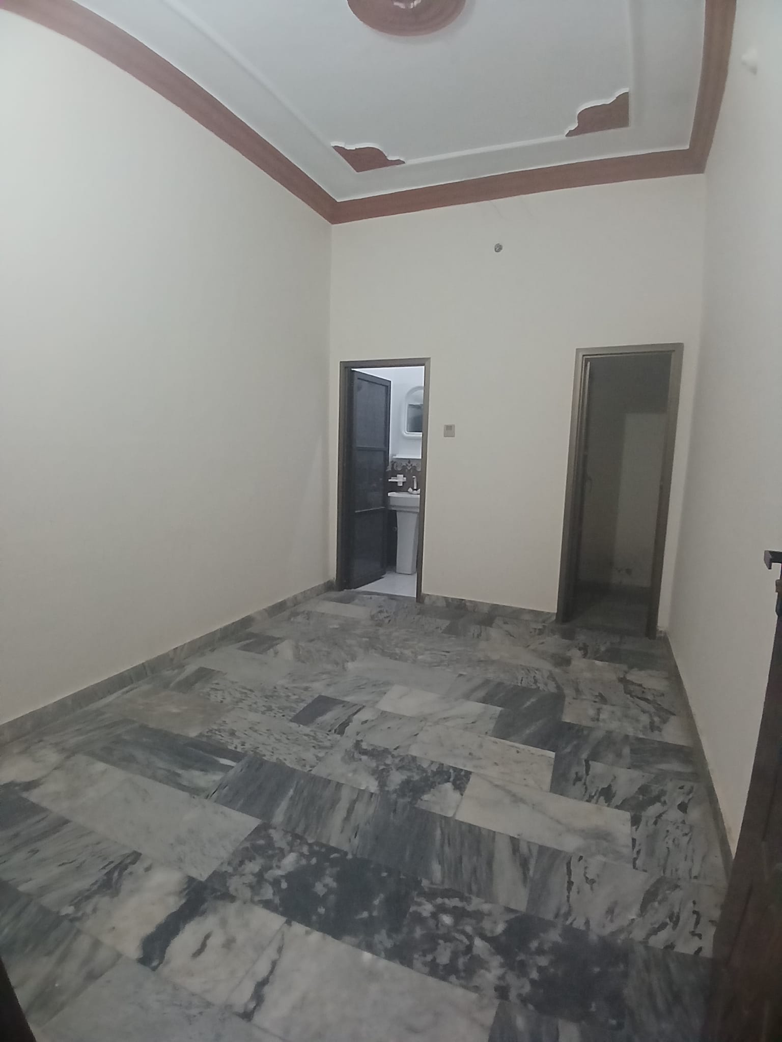 4 Marla Corner brand new house for sale in Muzalfa town Chakwal