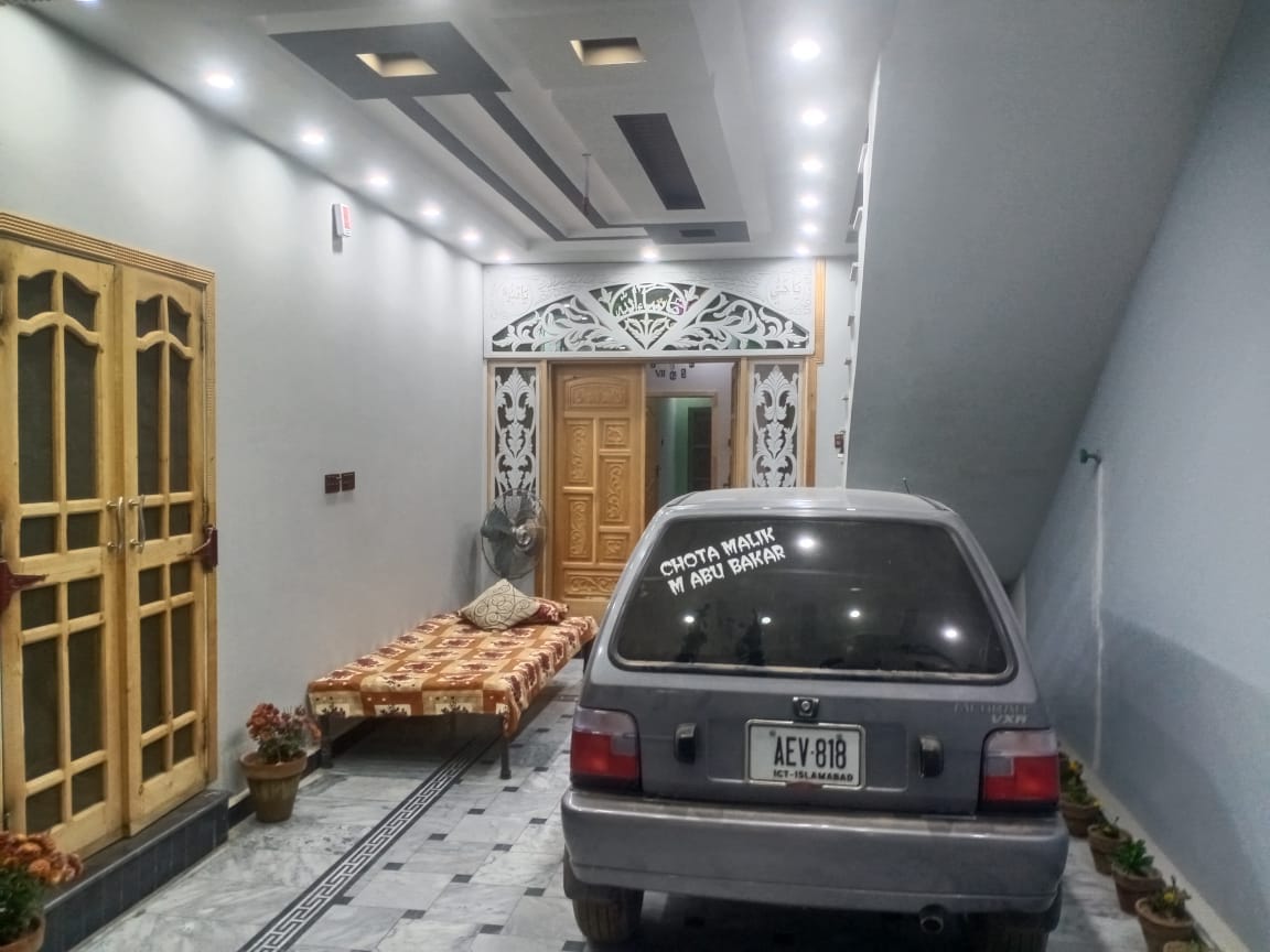 7 Marla single unit House For Sale in magi road line park chakwal