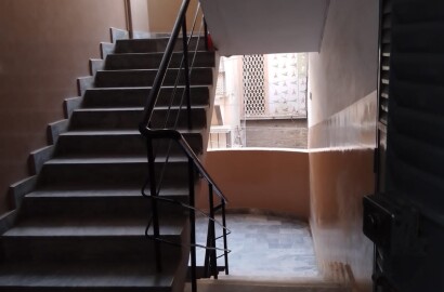 portion for sale in no 3  Block 3F Nazimabad Karachi