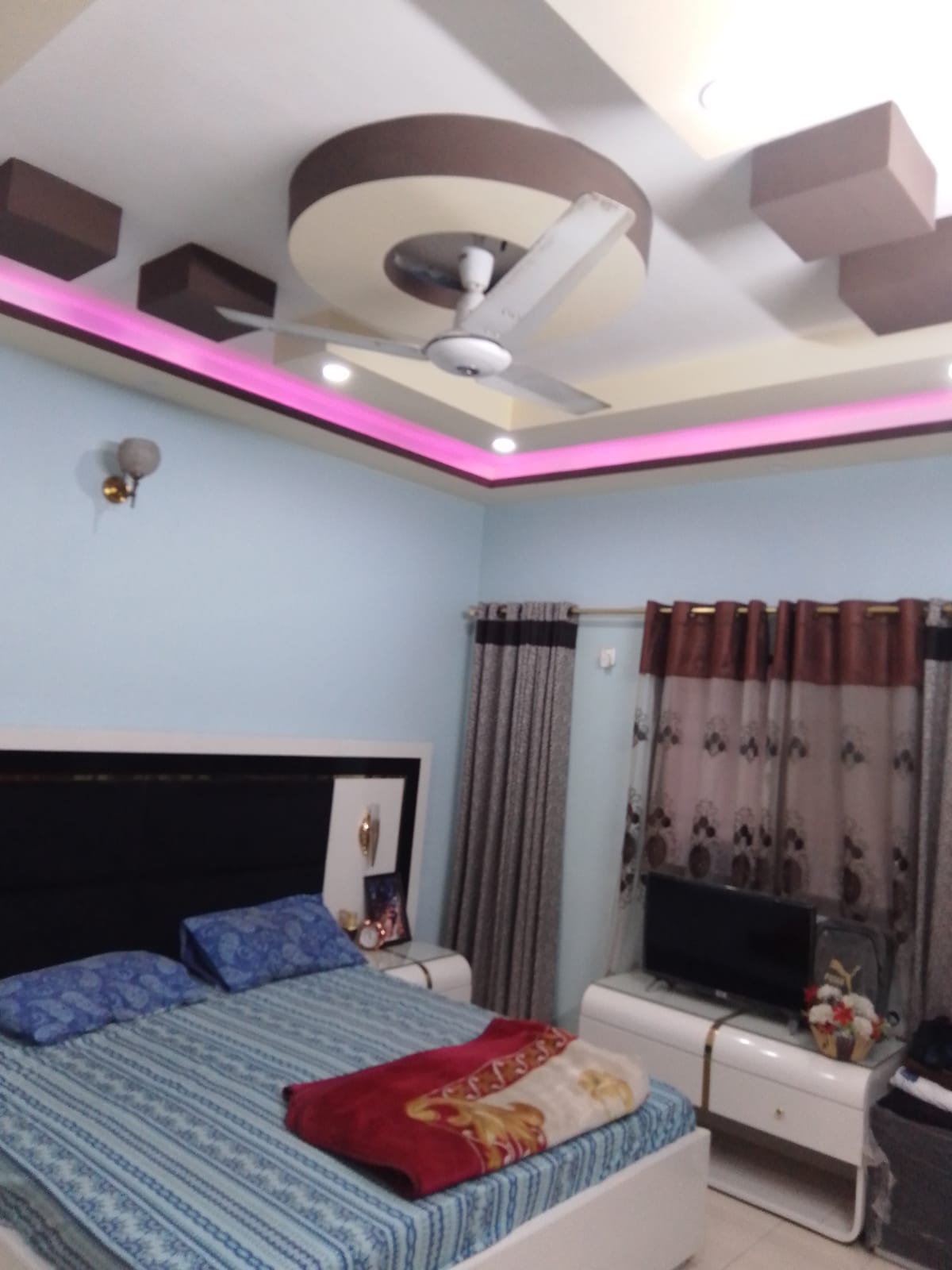 portion for sale in no 3  Block 3F Nazimabad Karachi