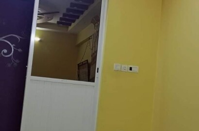 1500 square feet FLAT for SALE in Parsi Colony near Hussaini blood bank Karachi