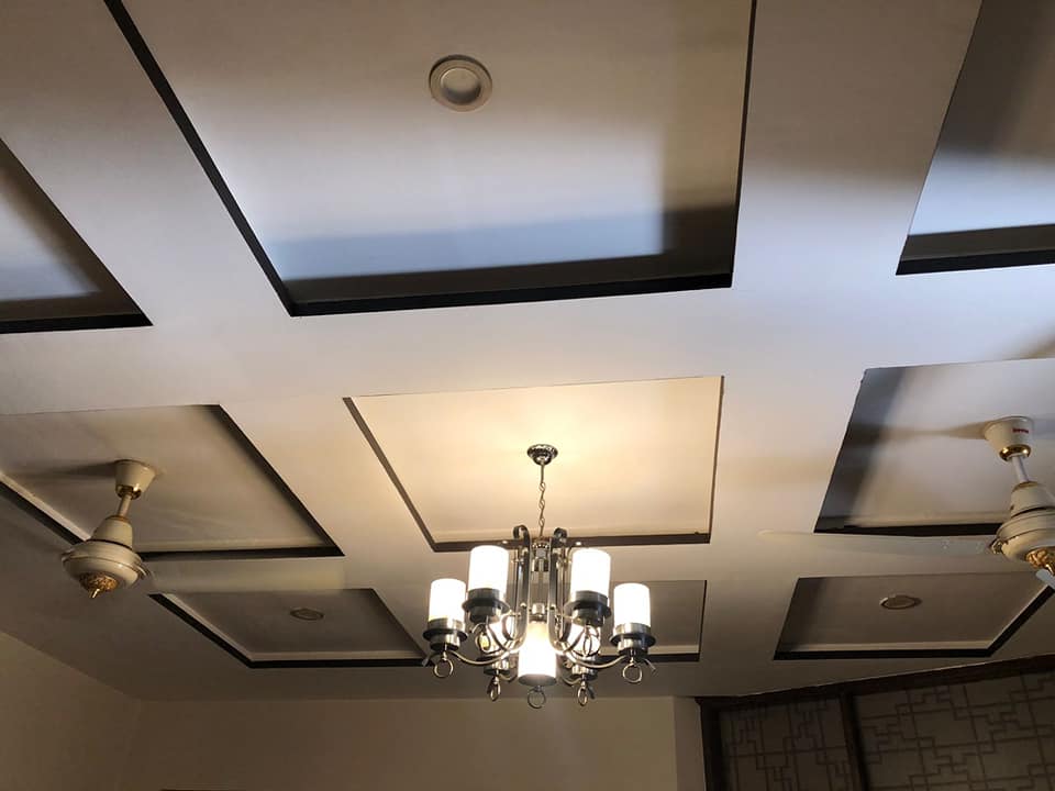 10 marla used a house with a basement for sale in  Bahria town Lahore