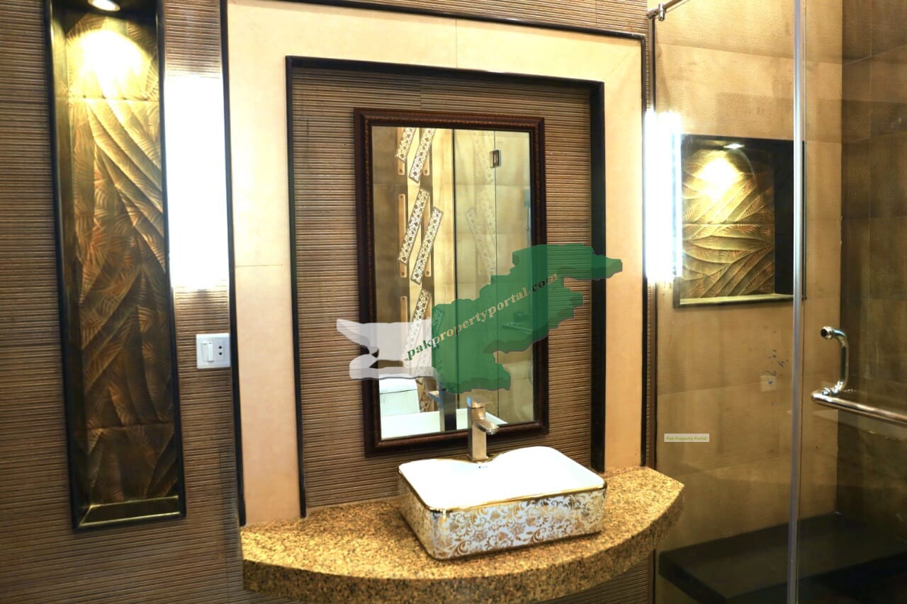 10 Marla Bungalow for Sale in DHA, Lahore