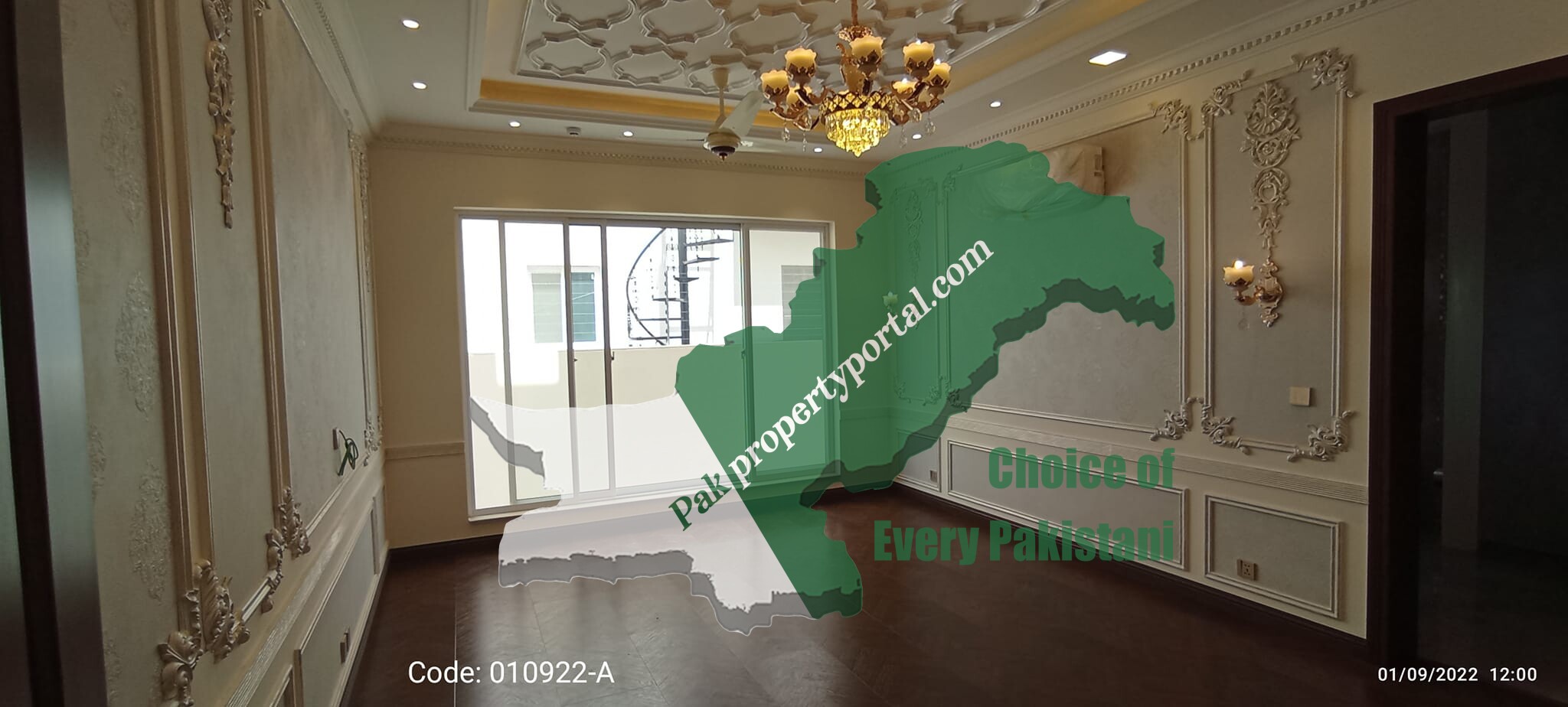 1 Kanal Bright & Spacious Turkish Bungalow For Sale in Phase 6 DHA Lahore