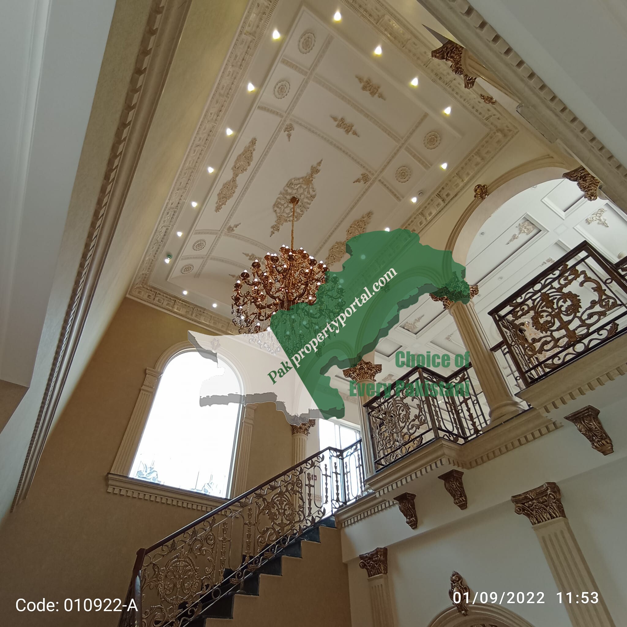 1 Kanal Bright & Spacious Turkish Bungalow For Sale in Phase 6 DHA Lahore