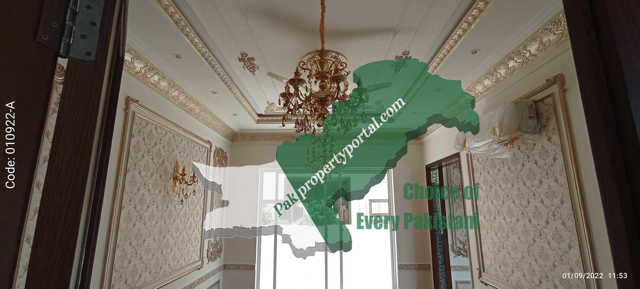 1 Kanal Bright & Spacious Turkish Bungalow For Sale in Phase 6 DHA Lahore