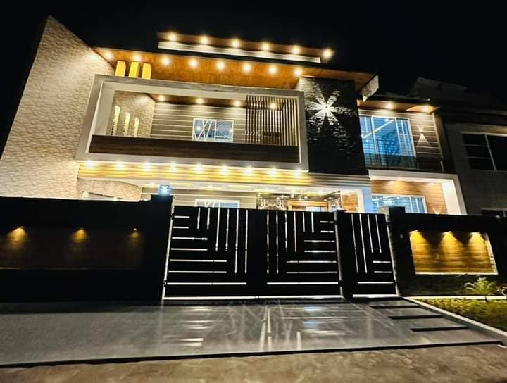 10 Marla modern house for sale in Wapda town phase 2 Multan