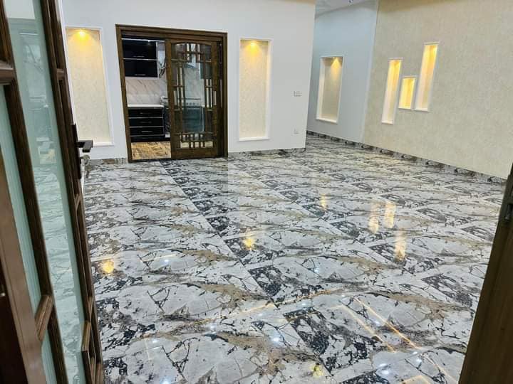 10 Marla modern house for sale in Wapda town phase 2 Multan