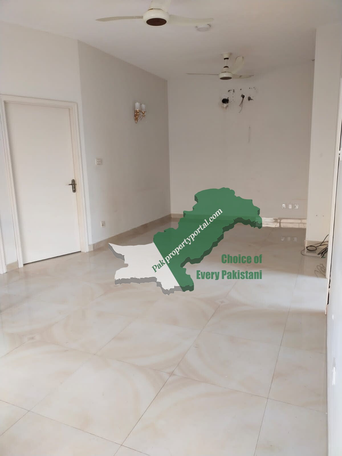 6 Marla upper portion for rent in Dream Gardens Lahore