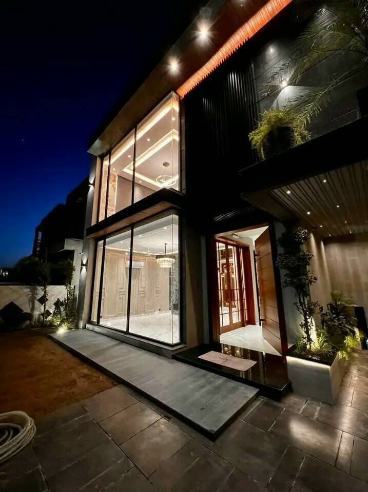1 kanal luxurious bungalow super stylish Spanish design for sale in DHA Lahore