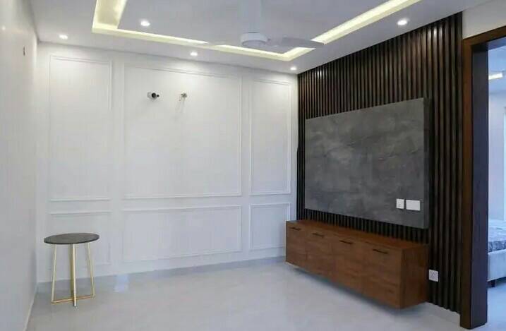 5 Marla luxurious villa for sale in DHA Lahore