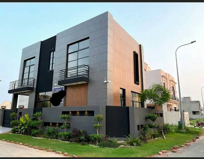 5 Marla Brand New Villa For Sale in DHA Lahore