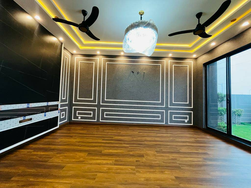 1 Kanal brand new villa for sale in DHA Lahore