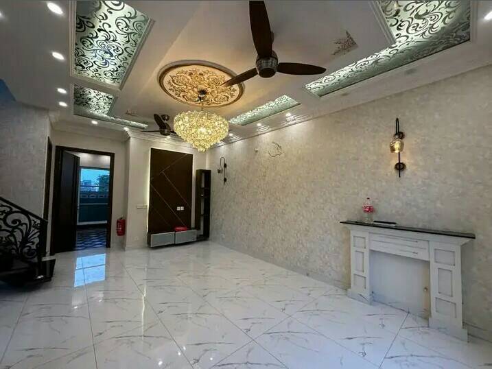 5 Marla ultra luxury house for sale in DHA Lahore
