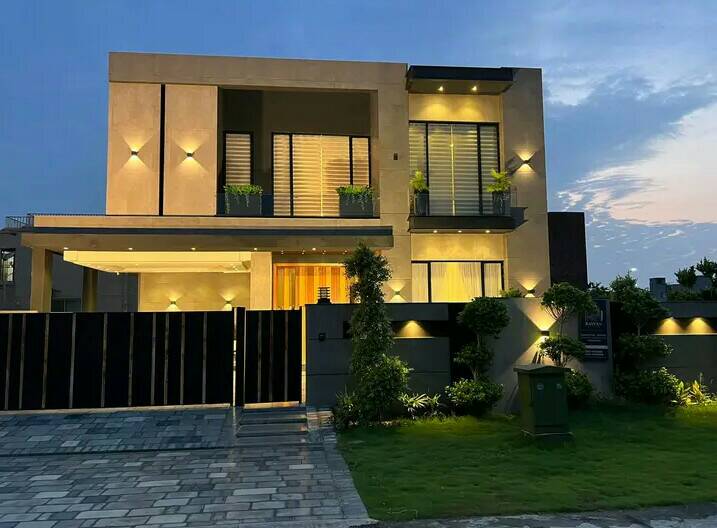 1 kanal brand new luxurious full furnished bungalow for sale near Raya Golf DHA Lahore