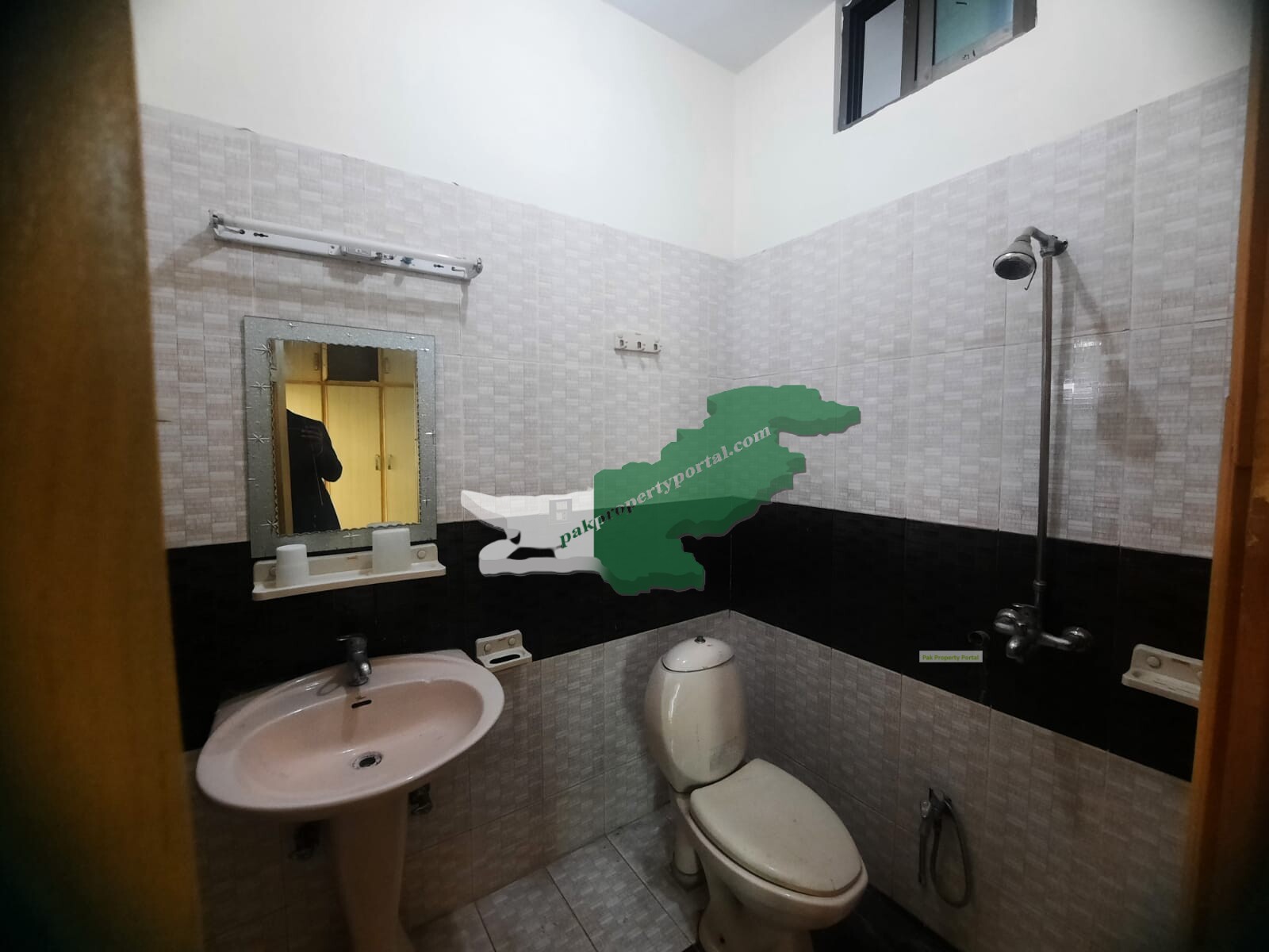 7 Marla Double Story at Bahria Phase 8 Abu Bakar Block Main Bulavoured Lahore