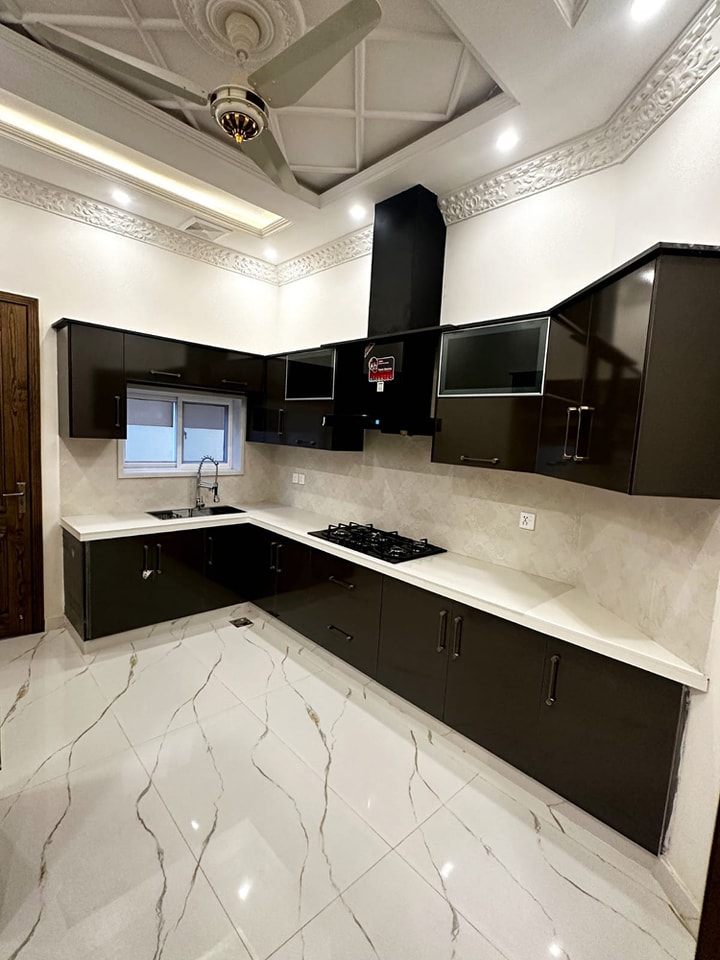 10 Marla Brand New House For Sale in Formanites Housing Scheme Lahore