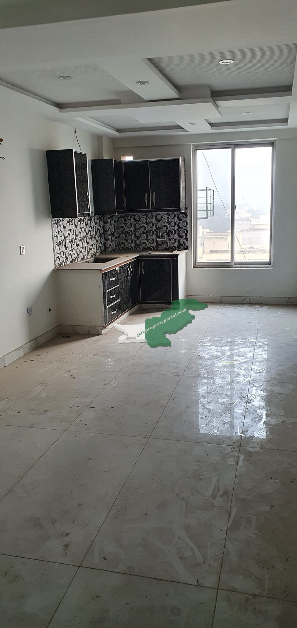 Brand new 500 sqft Flat available for sale in Bahria town lahore on main canal road in DD Block