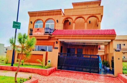 10 Marla Main boulevard House Brand New House for sale in sector C2 Bahria Enclave Islamabad