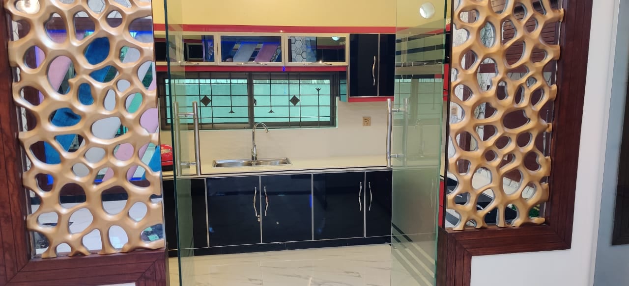 10 marla brand new house for sale in Johar Town