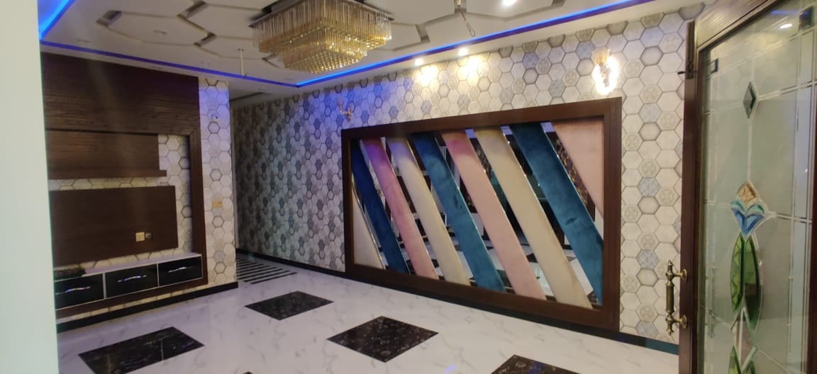 10 marla brand new house for sale in Johar Town